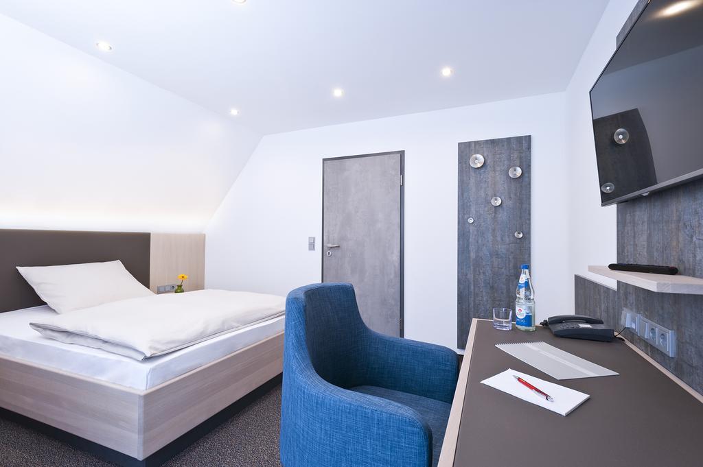 Hotel Kaeferstein Garni Norimberga Esterno foto