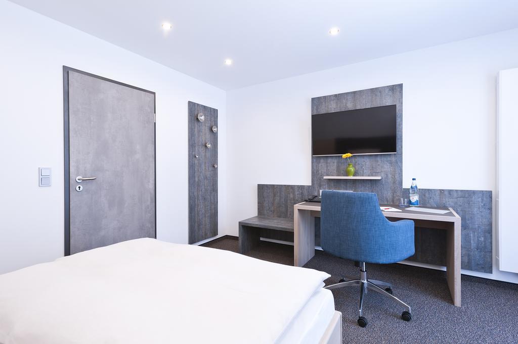 Hotel Kaeferstein Garni Norimberga Esterno foto